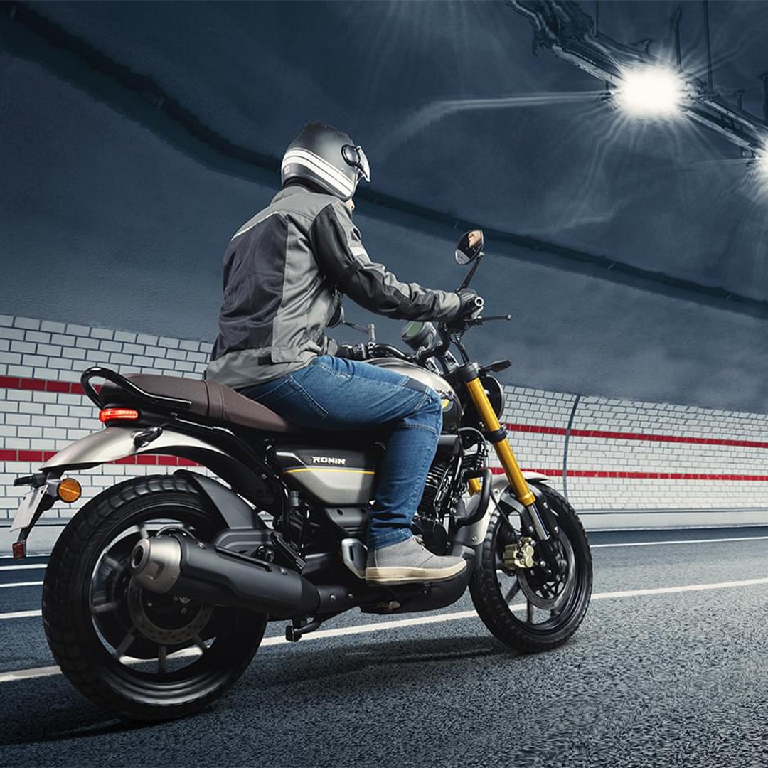 TVS Ronin Bike Black